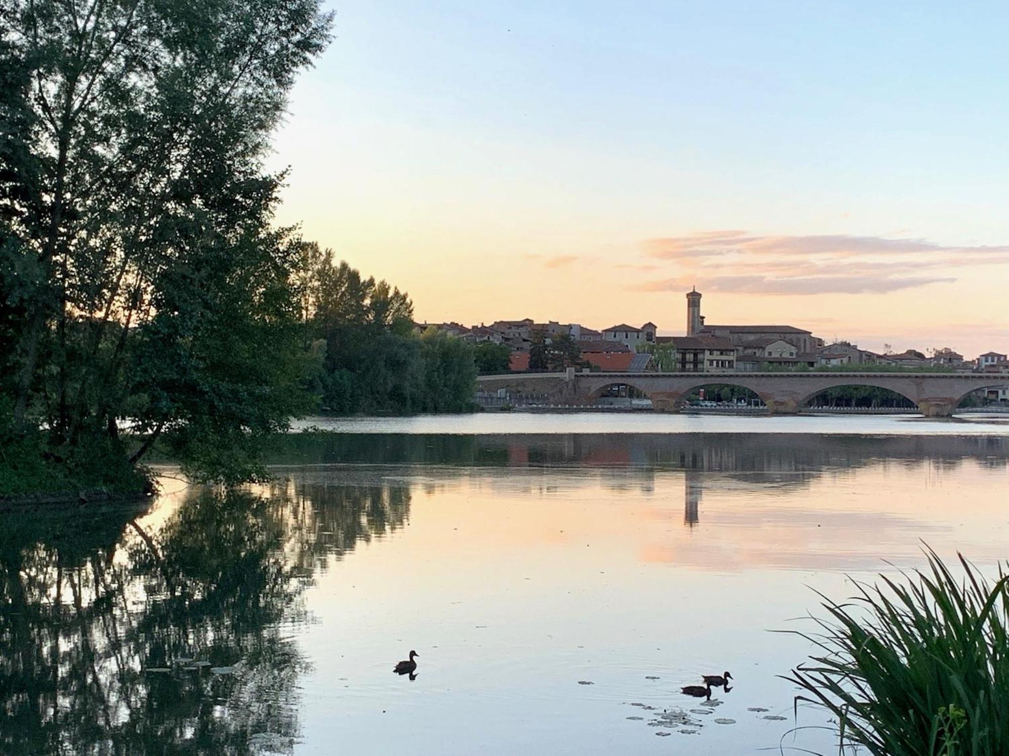 Beautiful Village House Next To Garonne River! Couladere Esterno foto